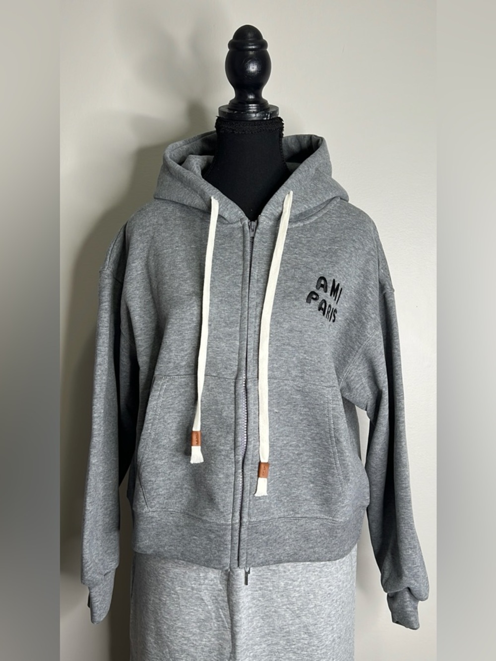 MADE IN THAILAND🇹🇭Womens Grey Full-Zip Hoodie with White Drawstrings